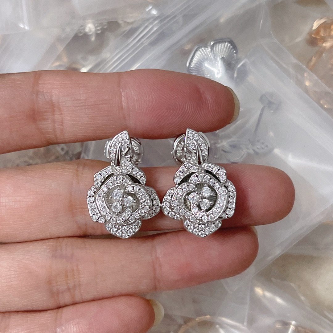 Dior 精工版 迪奥耳钉 本季度最火爆 单品 与流行