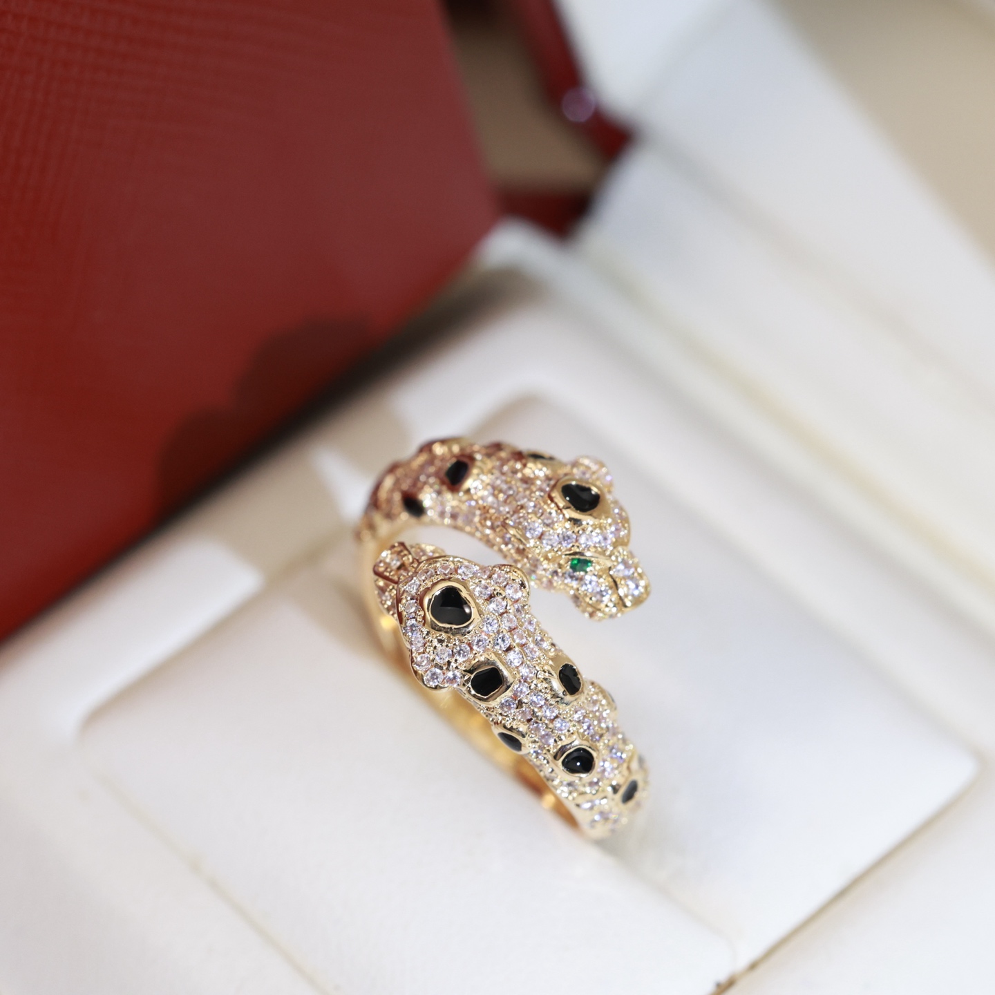 Cartier 豹子戒指 豹戒指霸气双豹头满钻 戒指 Panthère de Cartier花纹豹手镯