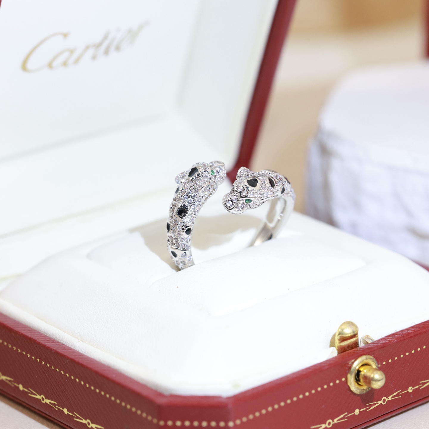 Cartier 豹子戒指 豹戒指霸气双豹头满钻 戒指 Panthère de Cartier花纹豹手镯