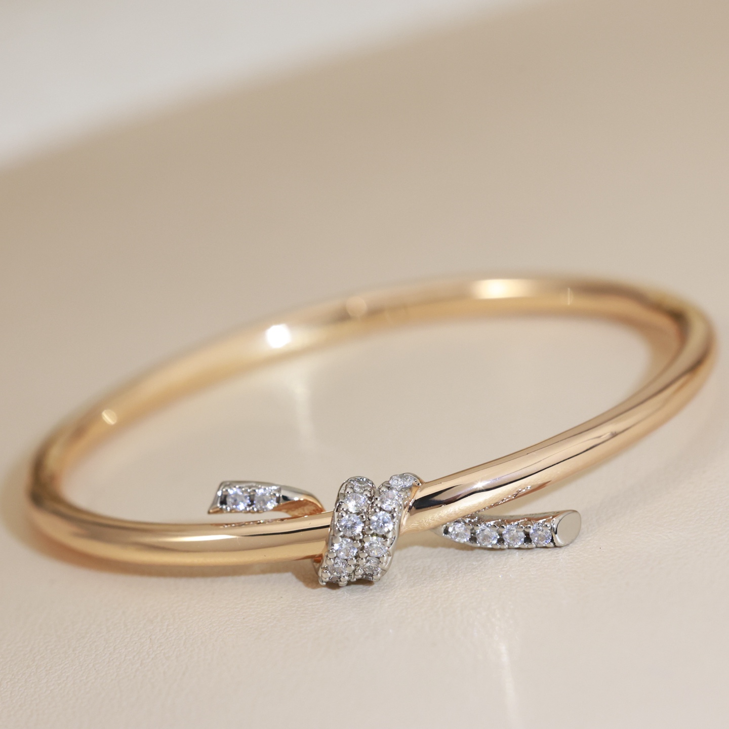 Tiffany & Co. 新款Tiffany 绳结手镯 亚金材质 带 logo 电镀18k金 厚金电镀 Tiffany手镯