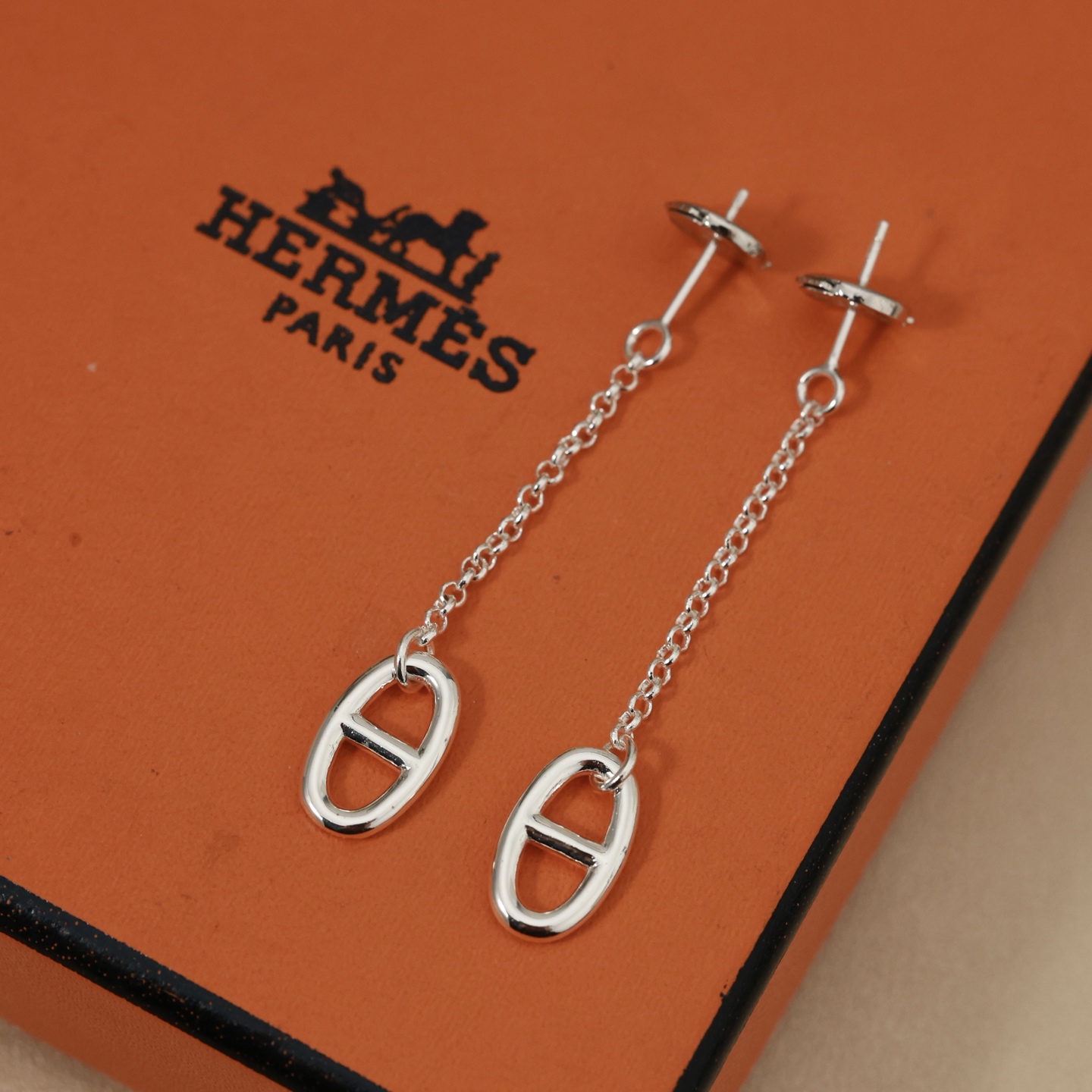 Hermès 精工版本 猪鼻子耳钉 爱马仕火猪鼻子耳钉 潮爆大街