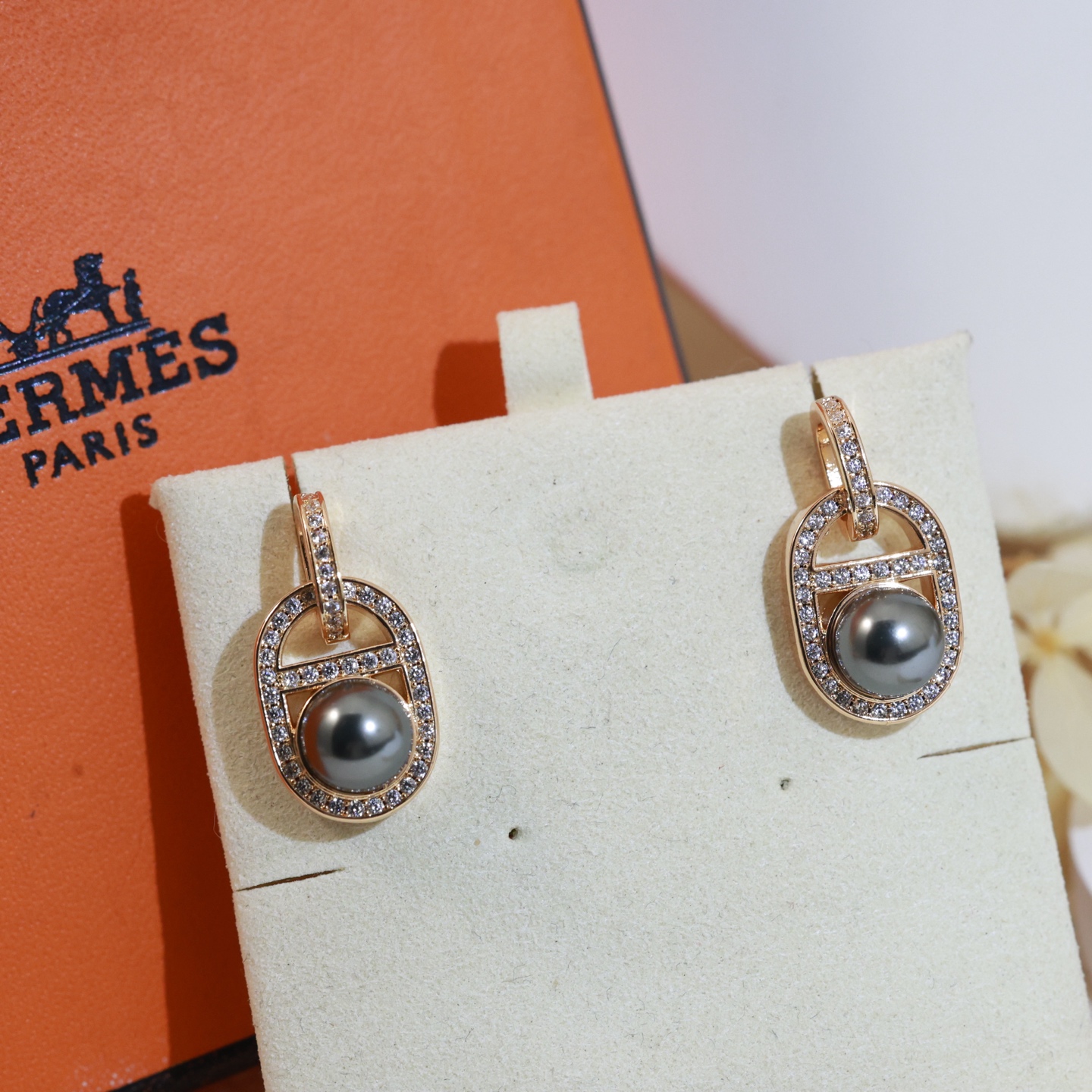 精工版👼】Hermes 爱马仕猪鼻子耳钉 亚金材质 ➕ 925银针 防过敏 18k白金色！带logo 爱