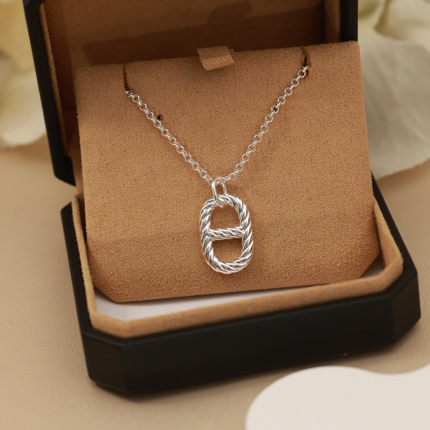 Hermès Haute Joaillerie Fine Jewelry Earrings Necklace Ring Ref 2
