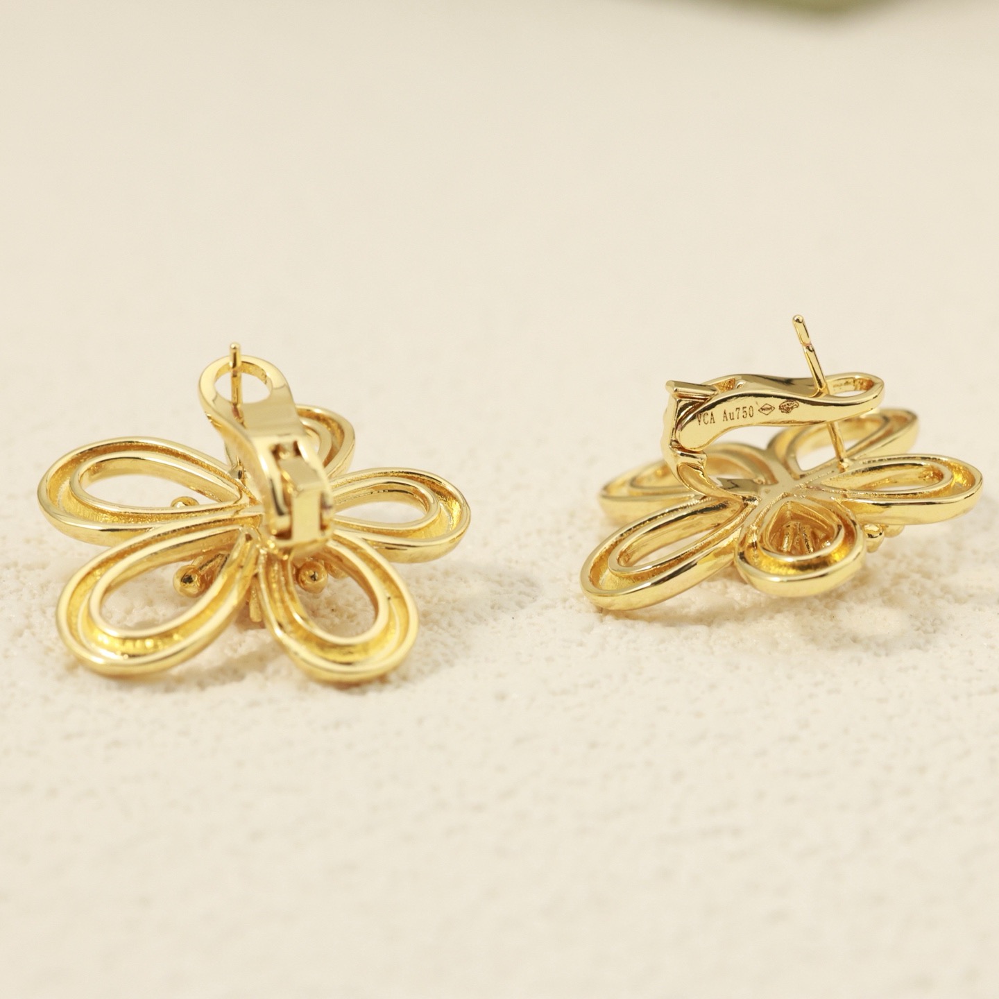 Van Cleef & Arpels Haute Couture Haute Joaillerie Fine Jewelry Earrings 9