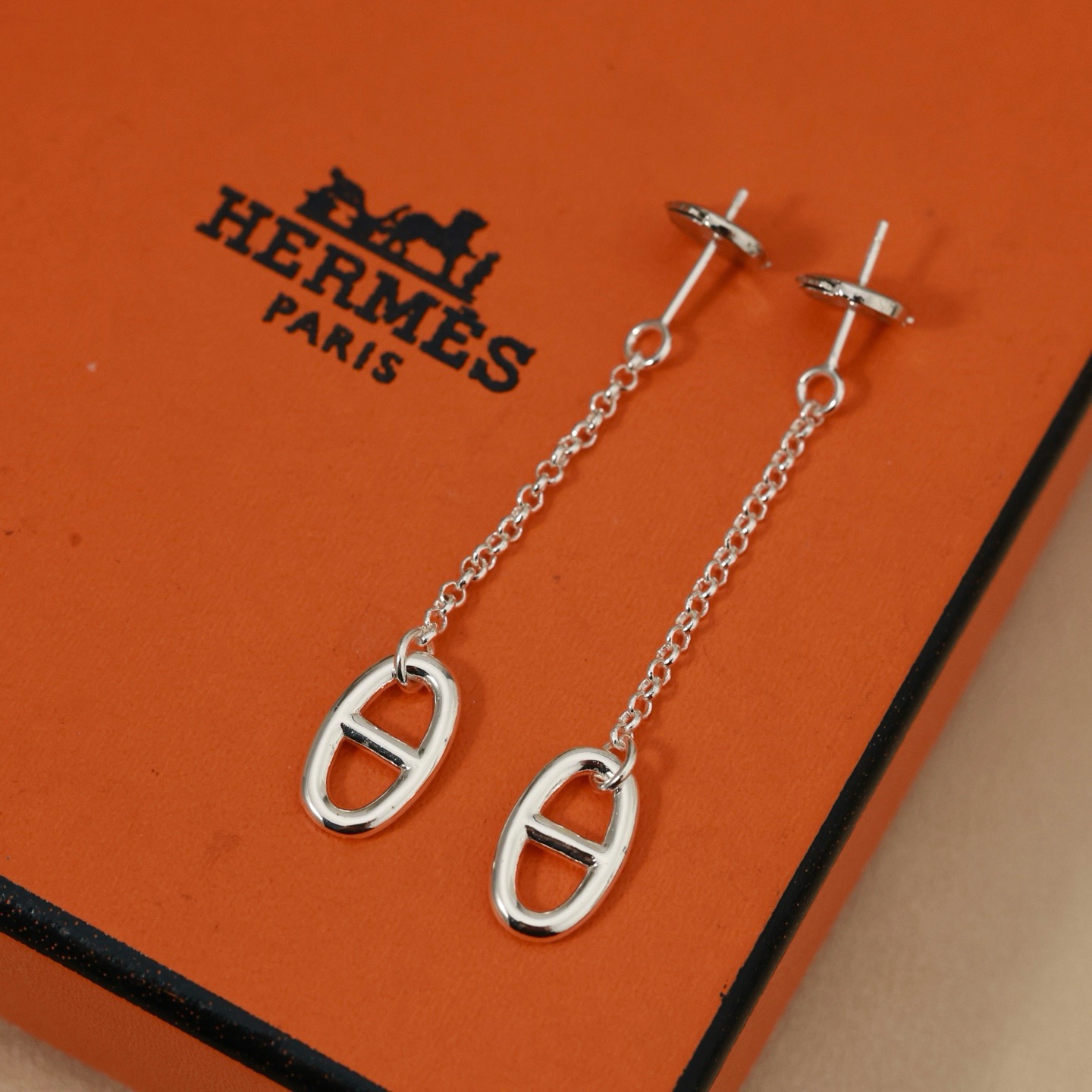 Hermès Haute Joaillerie Fine Jewelry Earrings Necklace Ring Ref 8