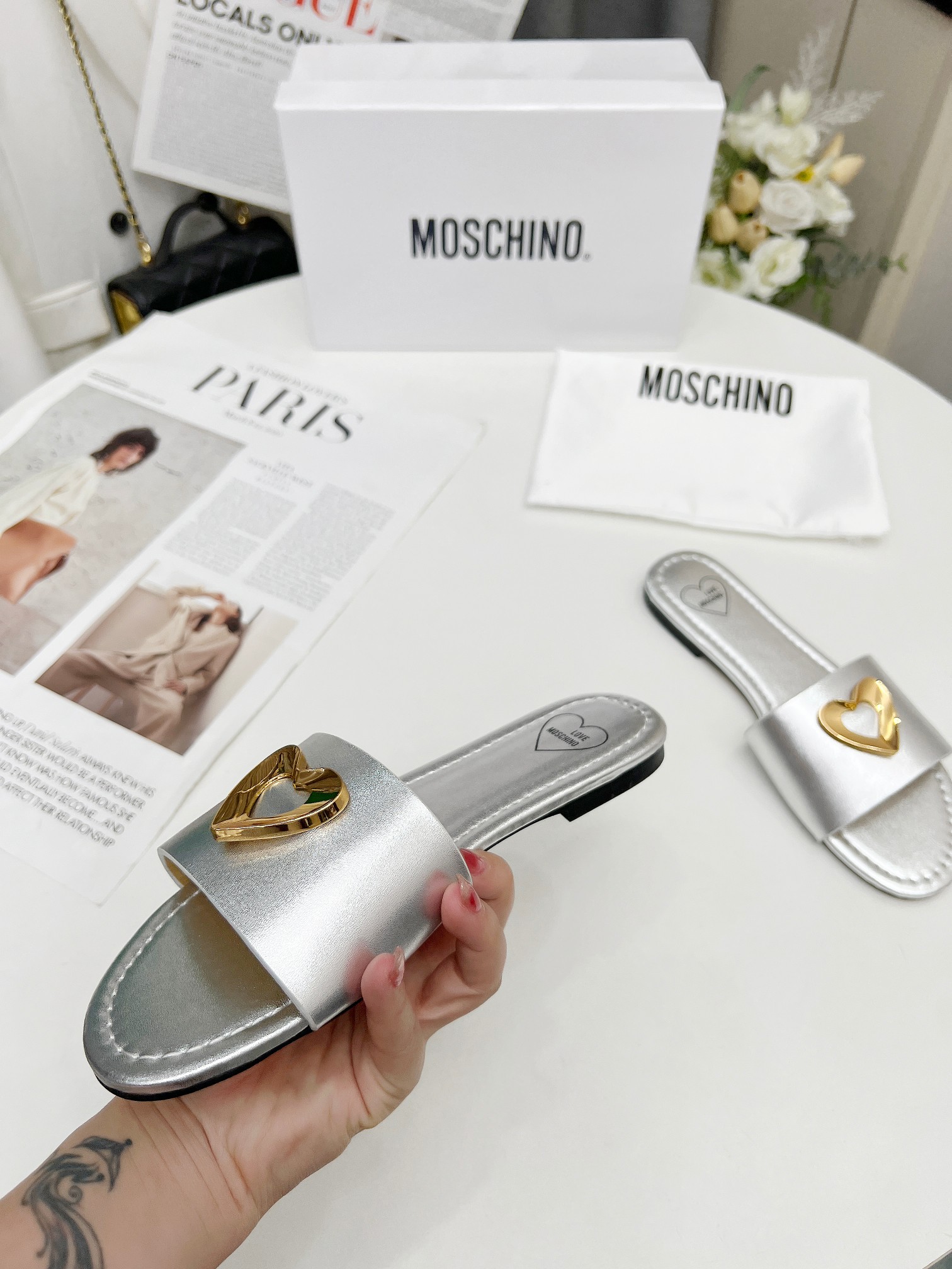New Moschino Flat Slippers Offer: Cow and Sheep Skin, 35-41 Yards, Original Packaging - 图片 4