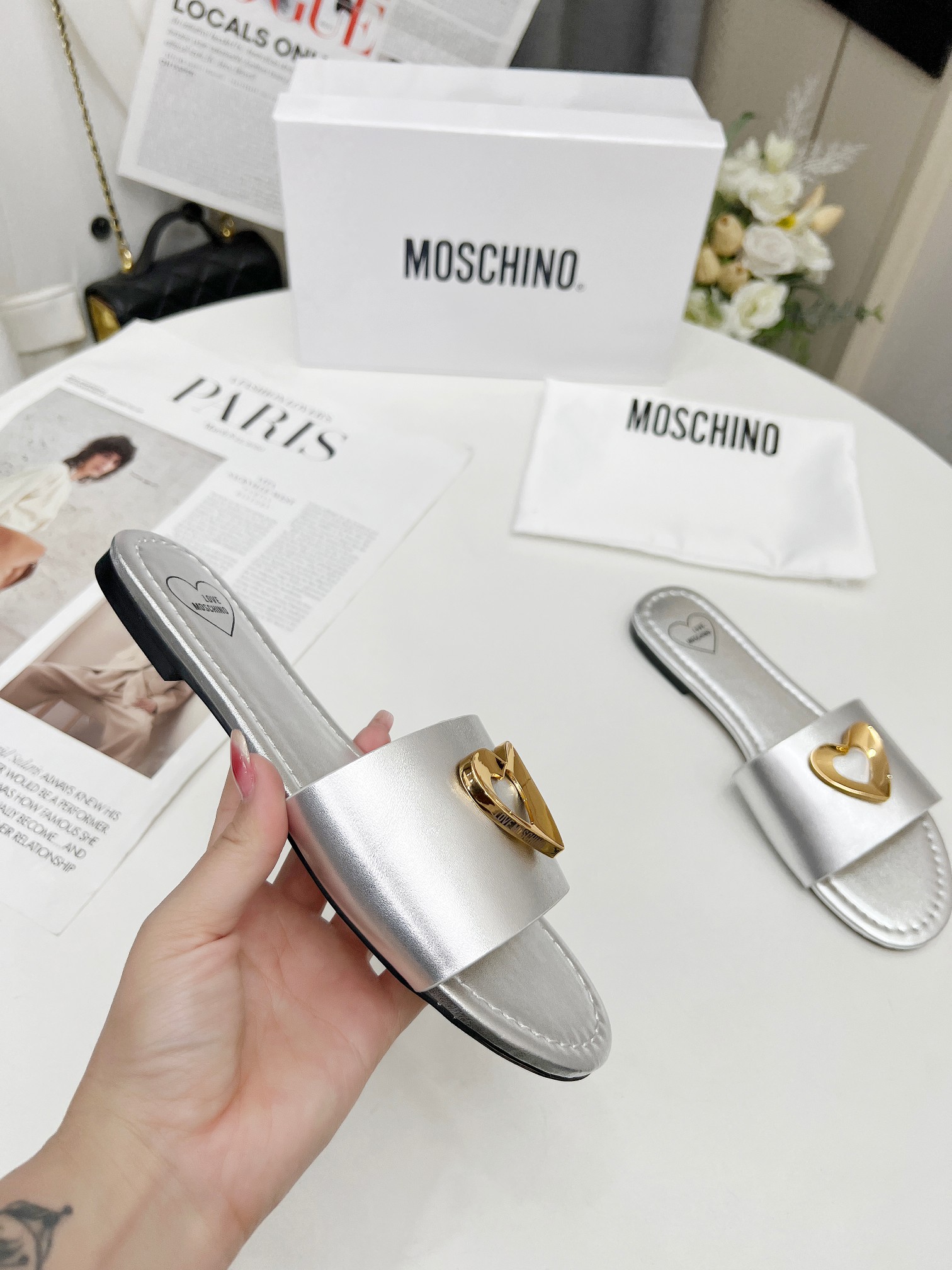 New Moschino Flat Slippers Offer: Cow and Sheep Skin, 35-41 Yards, Original Packaging - 图片 6