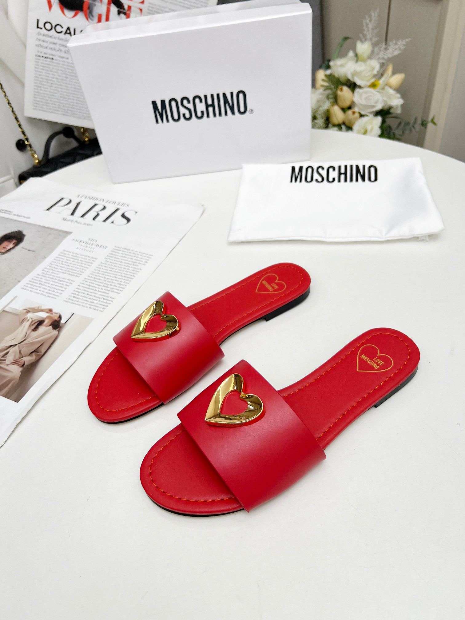 New Moschino Flat Slippers in Cow and Sheep Skin, Size 35-41, with Original Packaging. - 图片 5