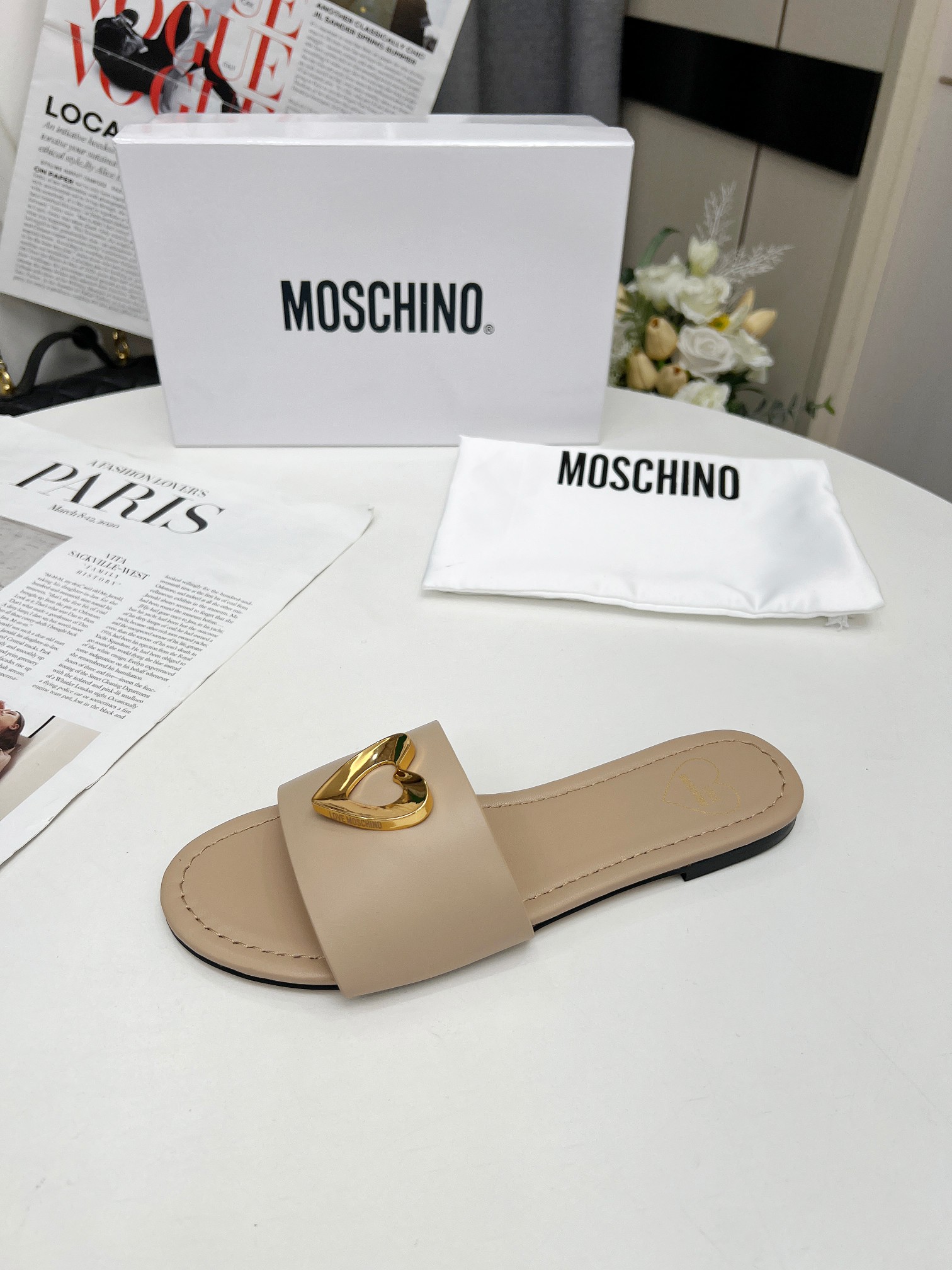 New Moschino Flat Slippers in Cow and Sheep Skin, Size 35-41, Offer at $357 - 图片 4
