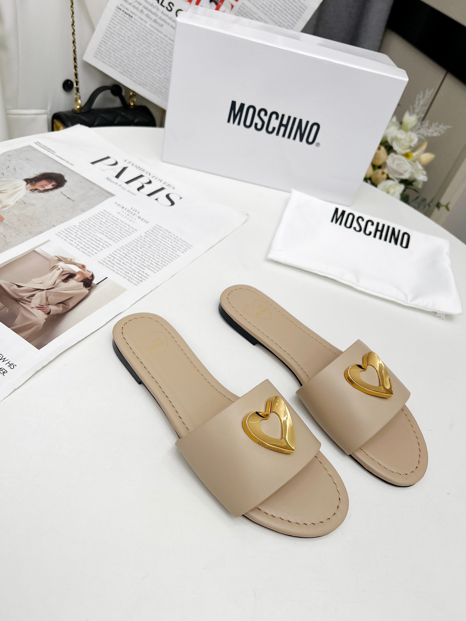 New Moschino Flat Slippers in Cow and Sheep Skin, Size 35-41, Offer at $357 - 图片 2