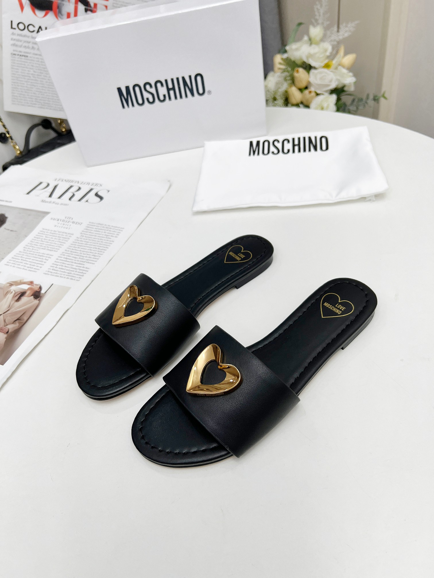 New Moschino Flat Slippers in Cow and Sheep Skin, Size 35-41, Original Packaging Offered at $357 - 图片 2