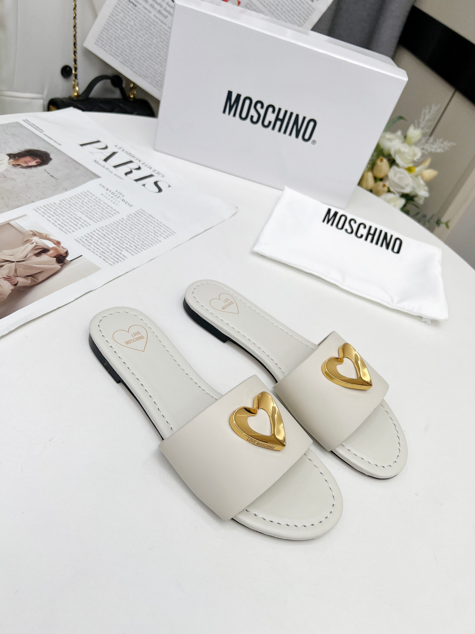 New Moschino Flat Slippers in Cow and Sheep Skin, Size 35-41, Original Packaging - 图片 2