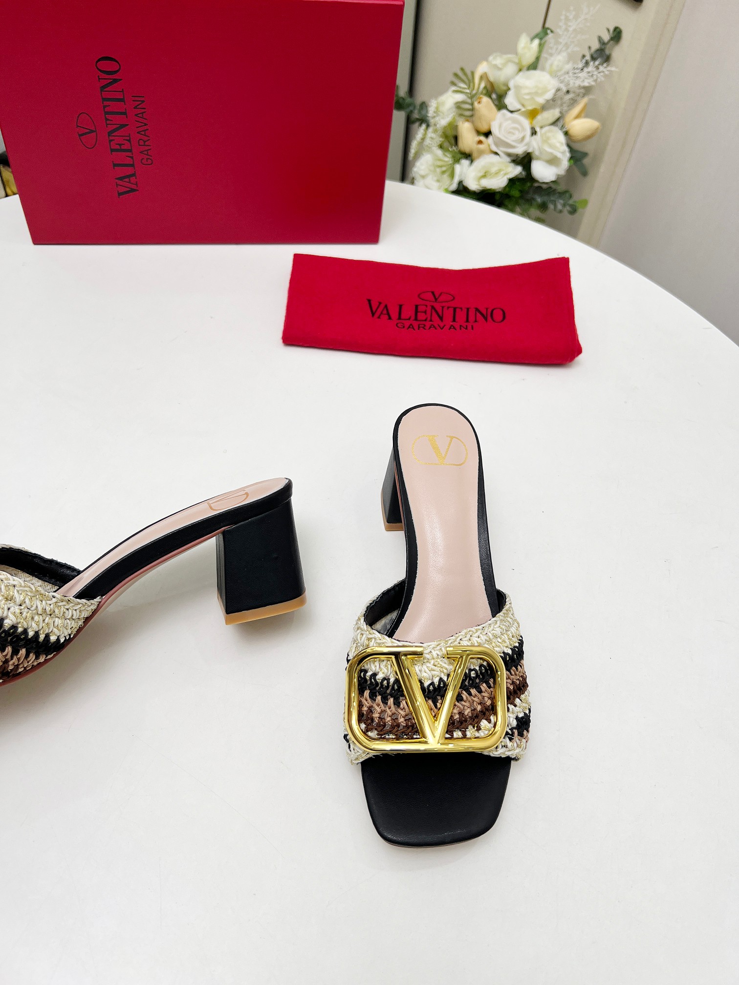 Valentino Garavani Woven Heeled Sandals with Signature Logo Accent 5 a1745241644455 1258