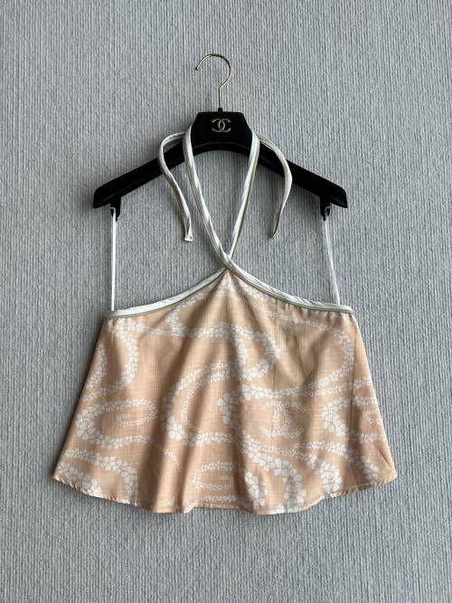 Chanel 25SS Coco Beach Pink Camisole Top with Floral Print 1 Chanel 25SS Coco Beach Pink Camisole Top with Floral Print