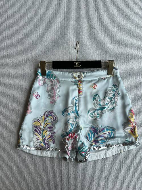 Chanel 25ss Blue-Gray Floral Print Silk Shorts with Sequin Trim 1 Chanel 25ss Blue-Gray Floral Print Silk Shorts with Sequin Trim