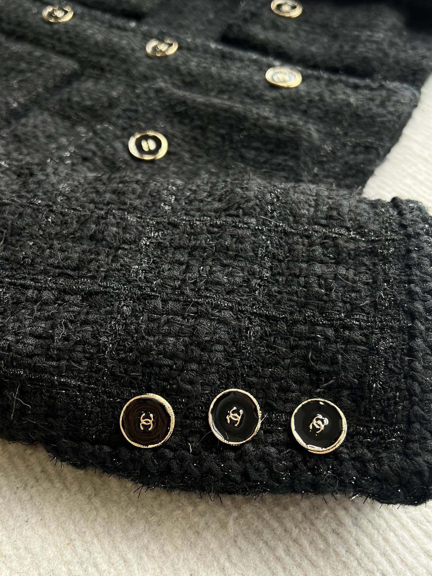 Chanel Black Tweed Jacket - Classic Round Neck, Button-Down Wool Blend 10 i1757399247 6633 0
