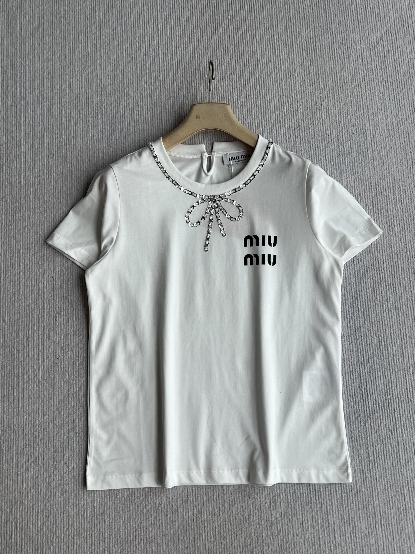 미우미우 여성 반팔 SS 52497