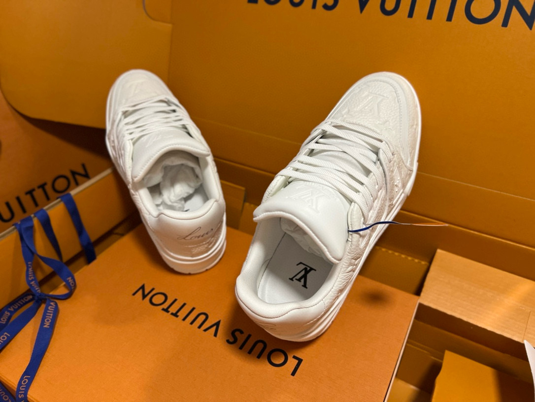 LV Style Men's Shoes style reference detail image 4 from source 780797
