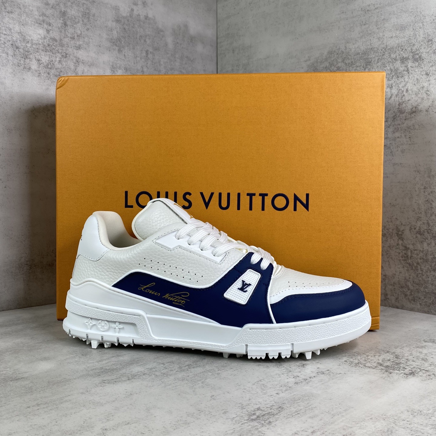 NO:833050,LV Louis Vuitton Louis*Vuitto* LV Trainer 26ss golf shoe series (sole claws are removable) outsole and fabric private model. A shoe that definitely costs a lot of money and effort. This series was designed after the arrival of Vifgil. It is favored by many fans every season. TPU original outsole original packaging - code number 38-45,, louis vuitton, louis vuitton, louis vuitton19860909Lv路易威登 Louis*Vuitto* LV Trainer 26ss 高尔夫球鞋系列 (鞋底钉爪可拆卸)大底和面料私模 绝对下血本费心思的一款鞋子 自Vifgil到来之后而设计的这一系列 每一季度都深受众多粉丝的青睐 TPU原版大底 原版包装 -码数38-45,,louis vuitton,louis vuitton,louis vuitton,Men's shoes