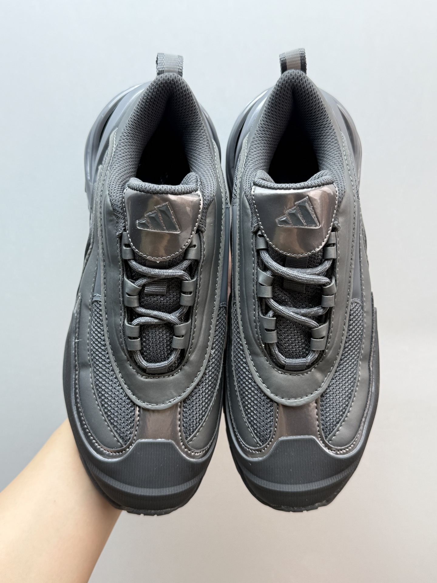 💰270 adidas Wonder Runner Turbo 深灰色

阿迪新款老爹鞋 小红书热款 
鞋型显腿瘦 上脚鞋底增高

JS3746