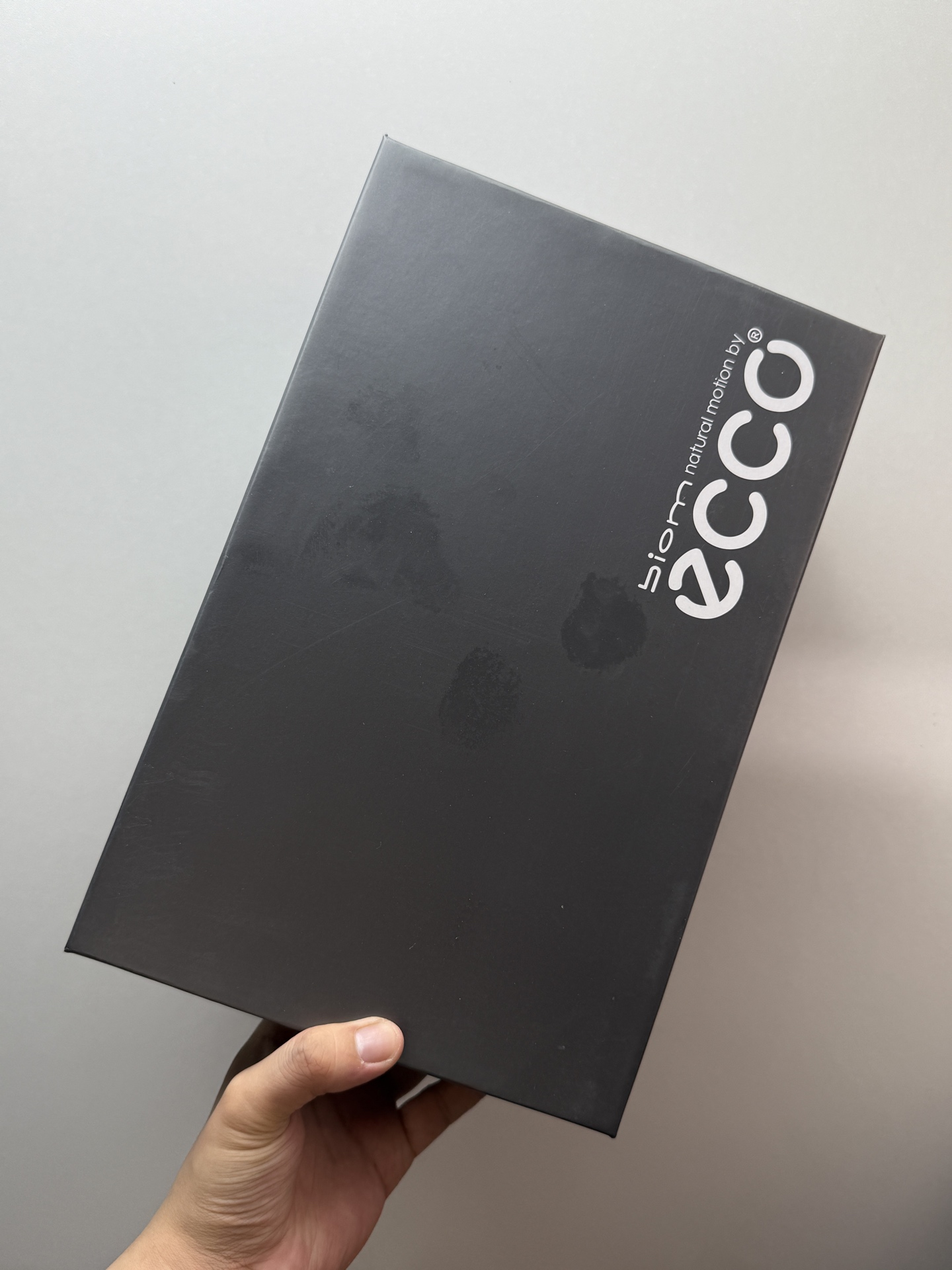 💰350 ecco爱步 灰白

东莞支线订单 奢侈品工艺流程
成功人士必备 鞋身网纱+细腻小牛皮
上脚舒适 上手质感极佳


