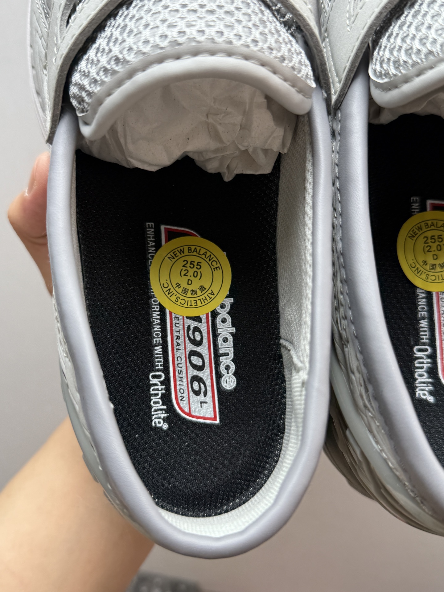 💰290 New Balance 1906L 灰色

东莞原厂鞋面流出 市场最强一批 可任意对比其他家 材料质感完全是两个货
首批出货都是全网验真 目前鞋标批次不稳 配一个鞋标随便验真

U1906LGR