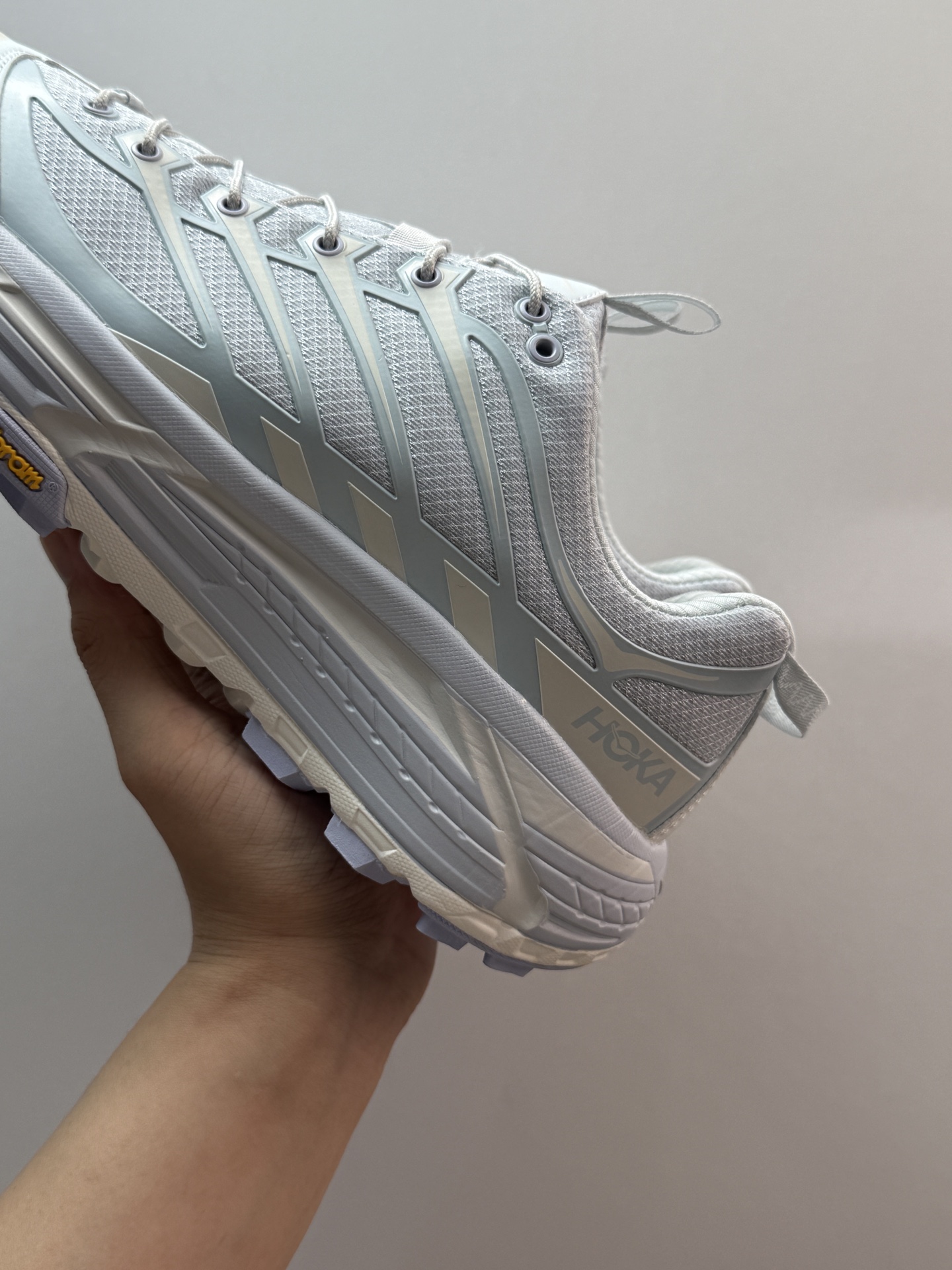 🔥🔥🔥 💰270 裸鞋圈最强HOKA ONE ONE Mafate Three 2 蓝色
东莞支线订单 奢侈品工艺
东莞原装底面HOKA
鞋底碳板加持 抗扭矩强
正确细节 正确越南环保鞋垫
正确越南中底布

1141572-ILD