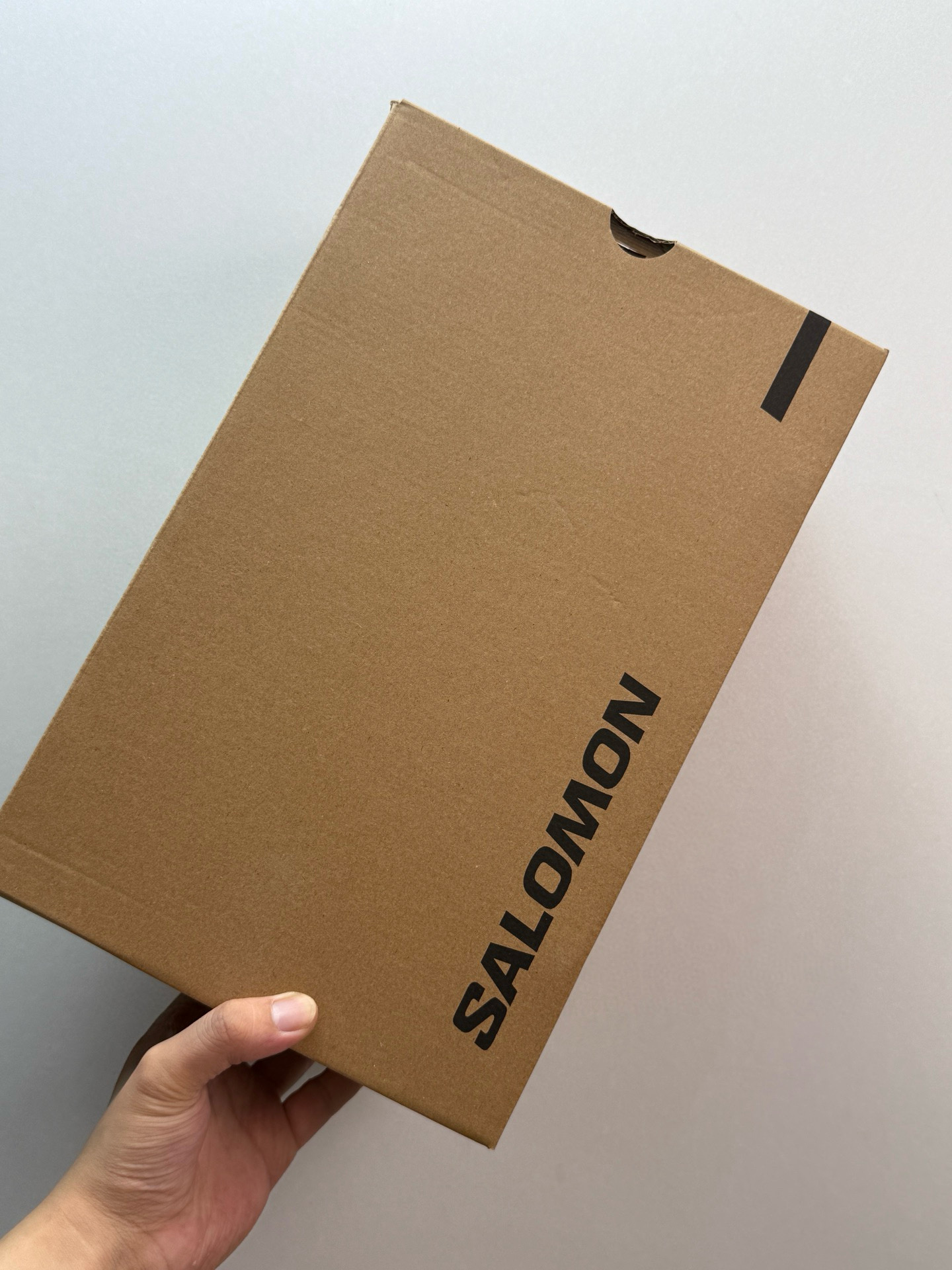 SALOMON萨洛蒙 XT-6 CHROMATIC 
黑色薄雾蓝灰蓝色
东莞原厂订单

