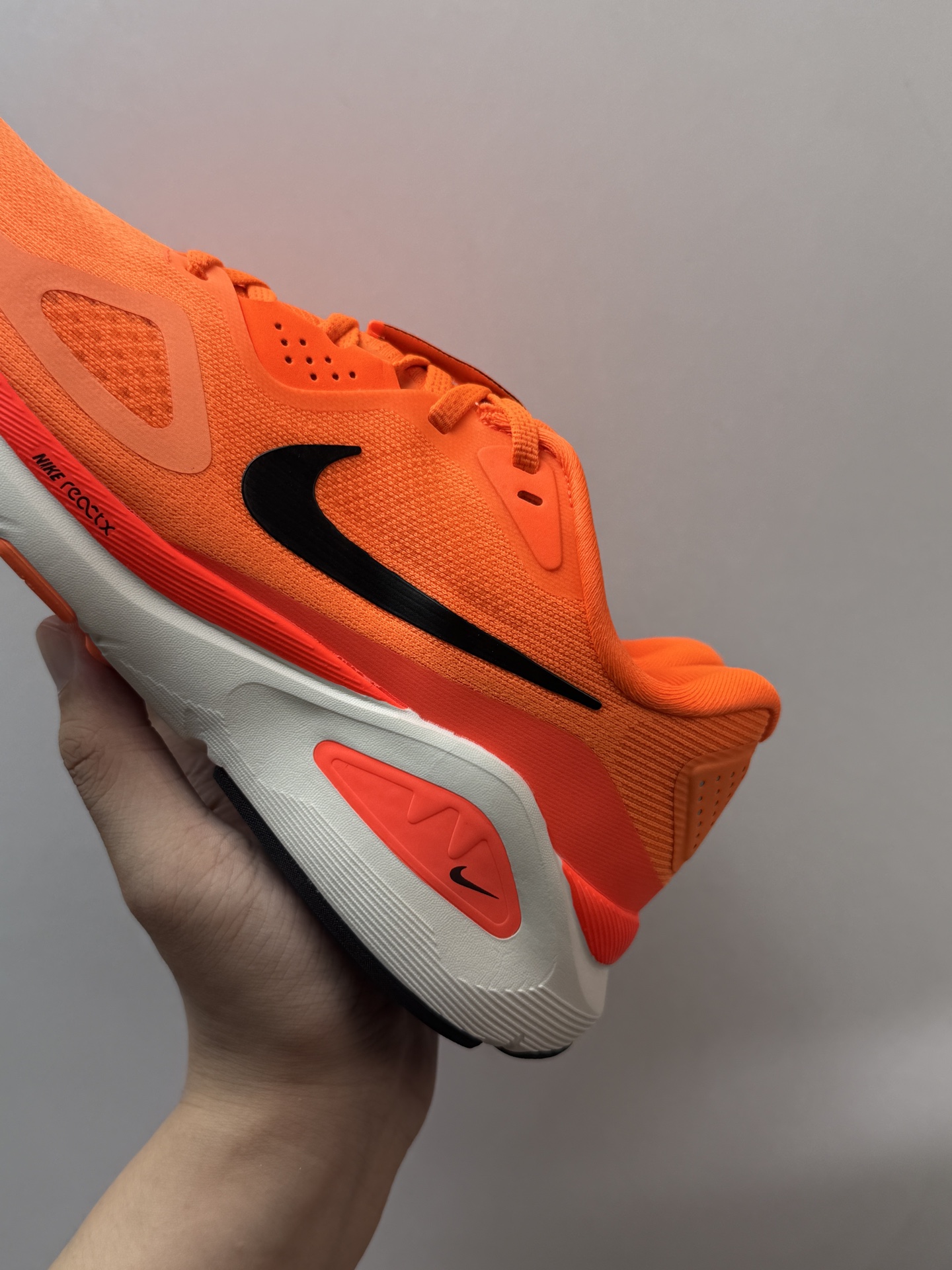💰230 订单 Nike Zoom Structure 26 Light Armory 橙黑

T1过验订单 内供国内实体店 奥莱直播 平台冲正
市场未流通产品 所有款式材料均为原装 相当于原底原面 
新款配色出货首批基本目前验真 

所有做工细节均为原厂 可自行对比毒原鞋 细节无差

做工细节均秒杀市场同款产品 细节看图自行对比
不管是参考图片 还是收到货 都是和市场完全不一样的东西 相当于“纯正品”

这批订单卖了半年多 东西无需质疑 大量群友反应客户自行过验的记录数都数不过来

HJ1102-800
