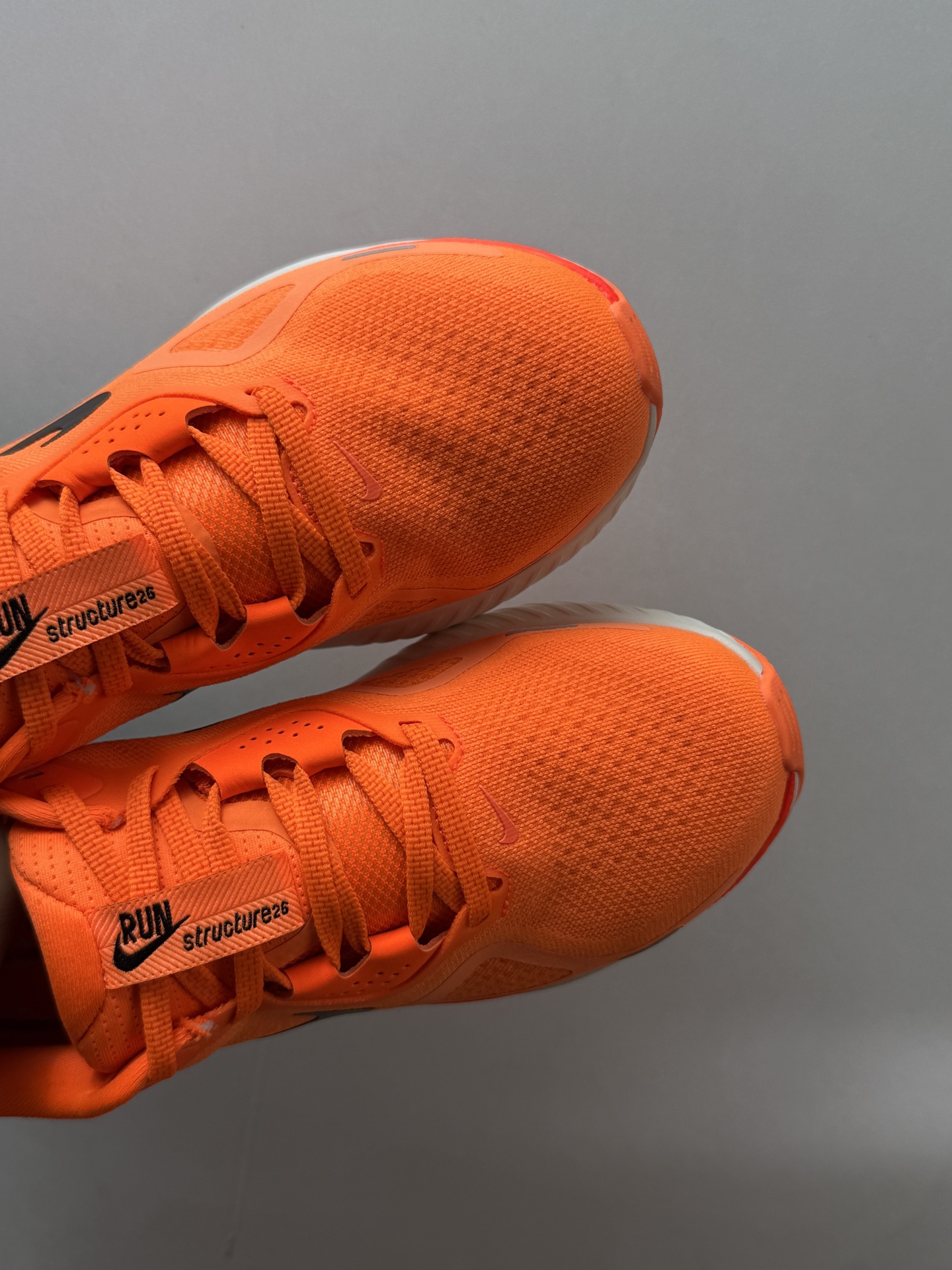 💰230 订单 Nike Zoom Structure 26 Light Armory 橙黑

T1过验订单 内供国内实体店 奥莱直播 平台冲正
市场未流通产品 所有款式材料均为原装 相当于原底原面 
新款配色出货首批基本目前验真 

所有做工细节均为原厂 可自行对比毒原鞋 细节无差

做工细节均秒杀市场同款产品 细节看图自行对比
不管是参考图片 还是收到货 都是和市场完全不一样的东西 相当于“纯正品”

这批订单卖了半年多 东西无需质疑 大量群友反应客户自行过验的记录数都数不过来

HJ1102-800
