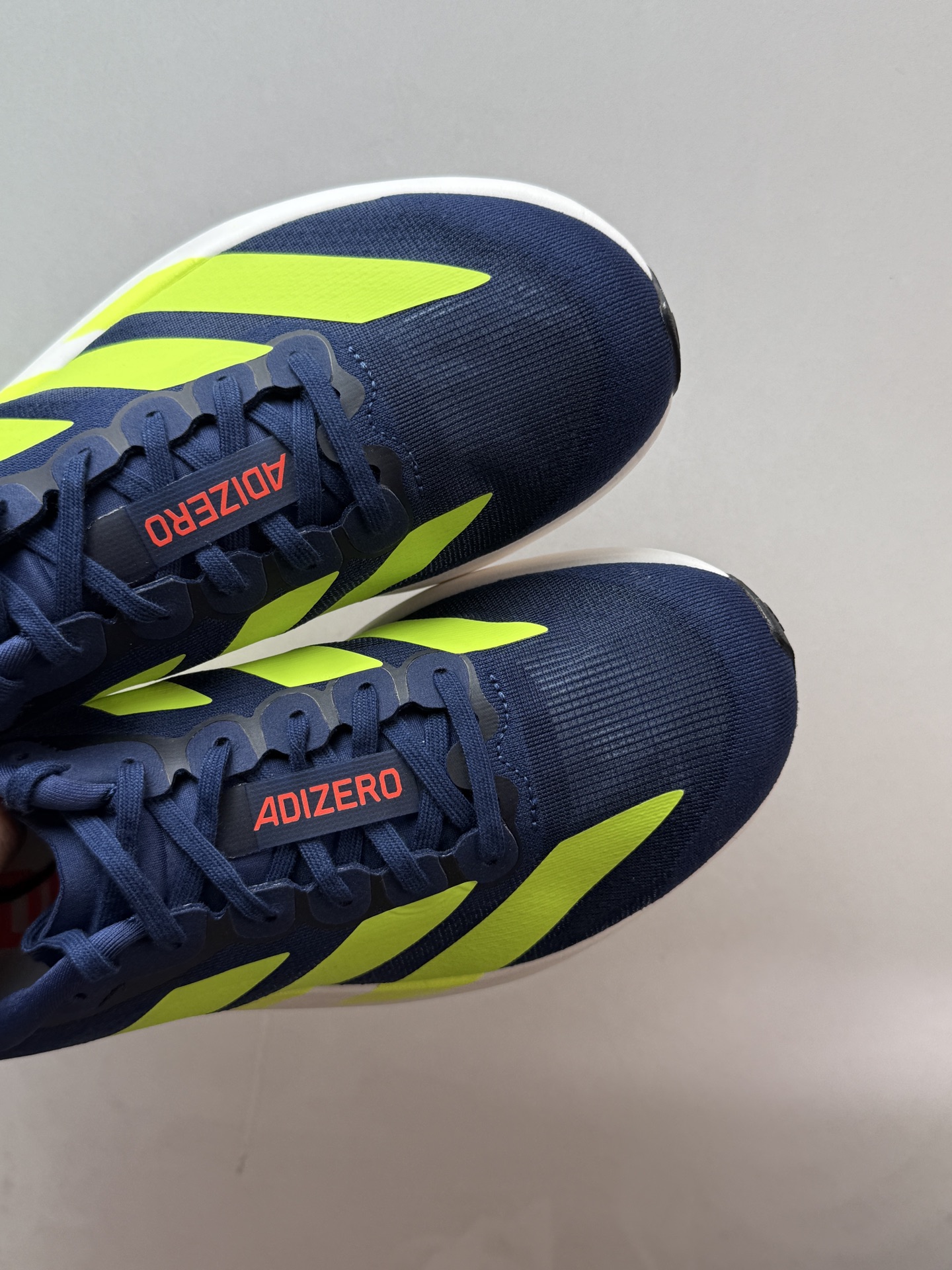 💰250 市场最强adidas Adizero Evo SL 舒适 低帮跑步鞋 男款 蓝黄色

阿迪新款跑鞋 网纱设计 透气舒适
脚感 柔软高回弹 休闲必备

JR3415