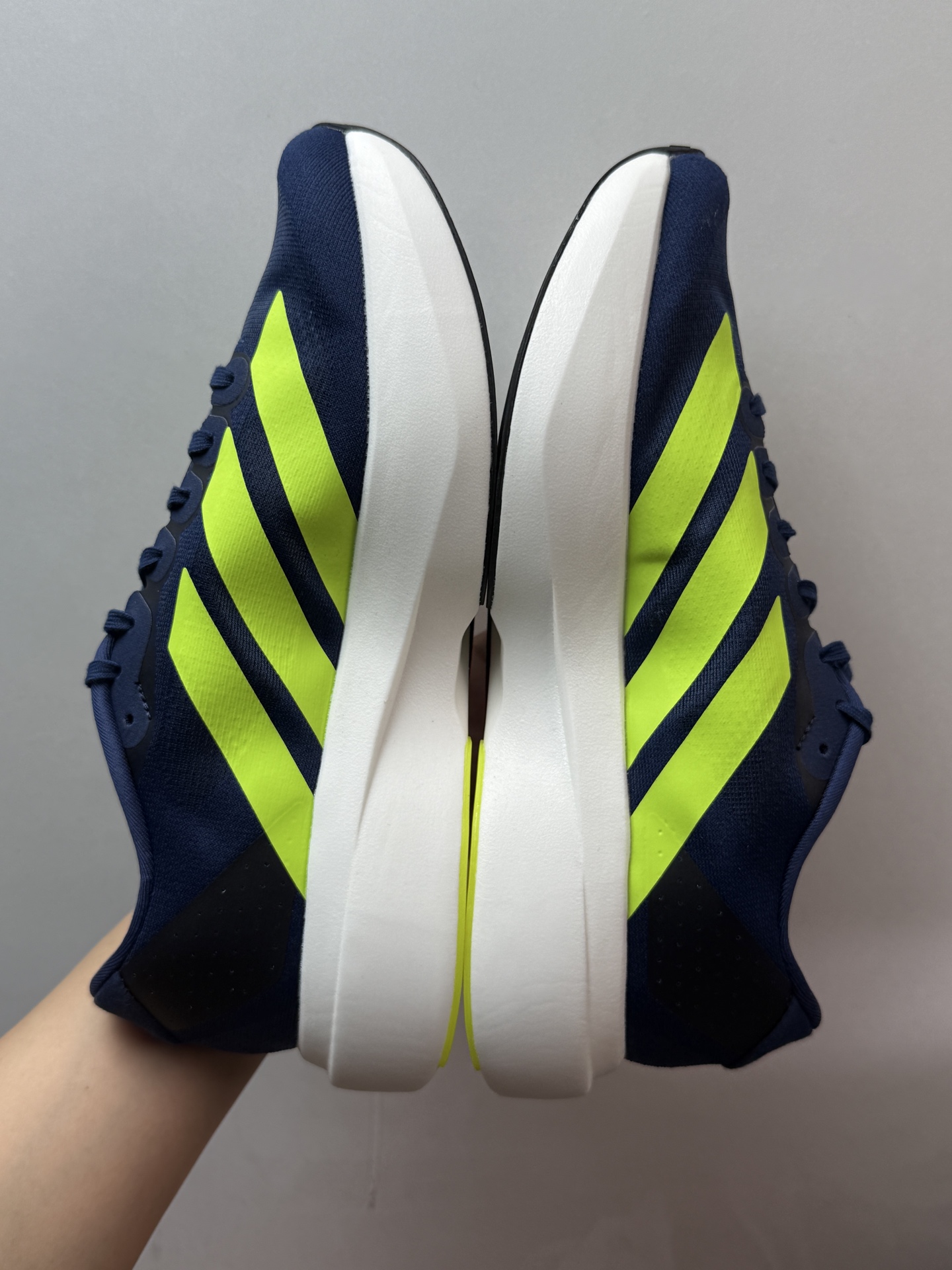 💰250 市场最强adidas Adizero Evo SL 舒适 低帮跑步鞋 男款 蓝黄色

阿迪新款跑鞋 网纱设计 透气舒适
脚感 柔软高回弹 休闲必备

JR3415