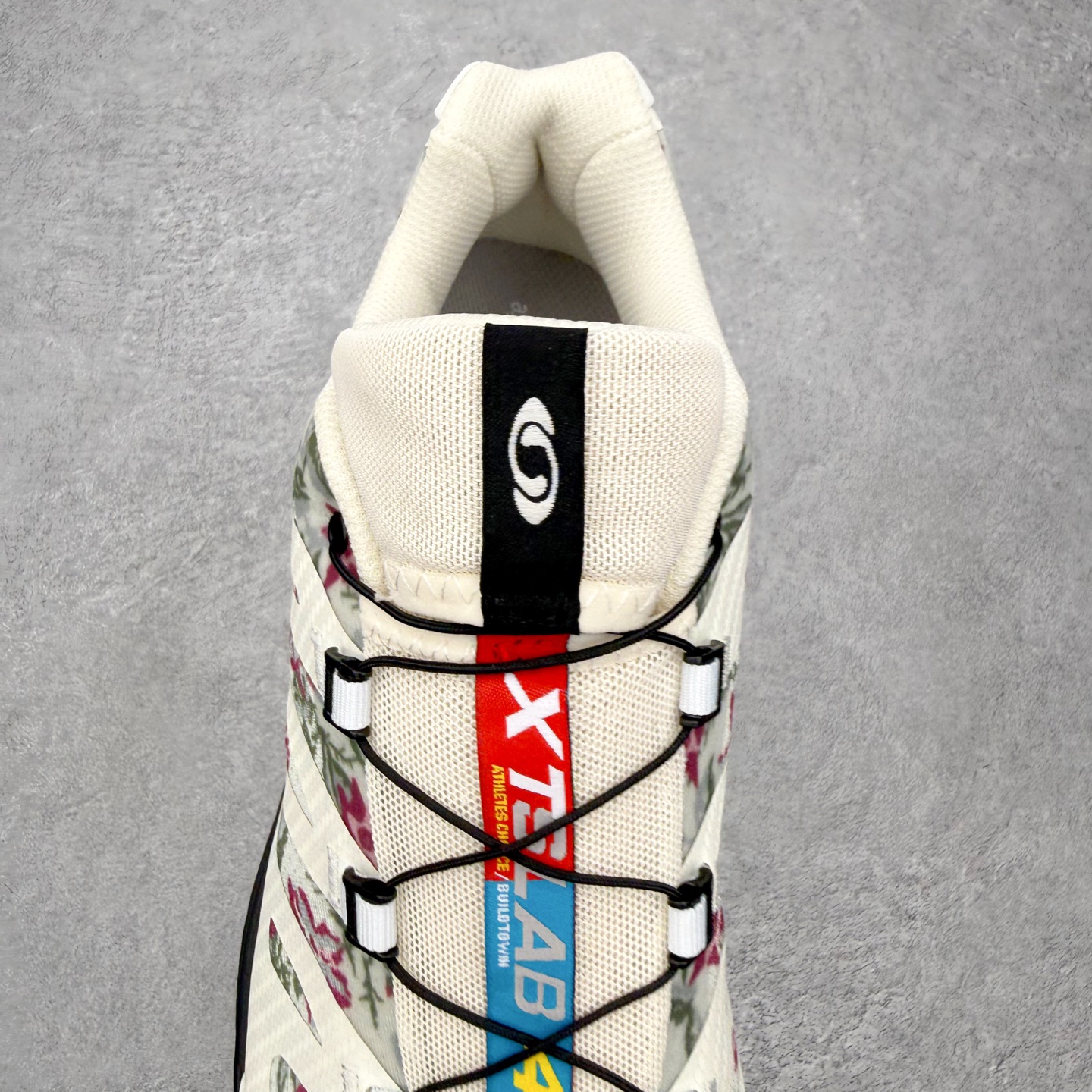 ＃Salomon XT-4 OG Needlepoint Vanilla Ice 阿尔卑斯花卉刺绣复古跑