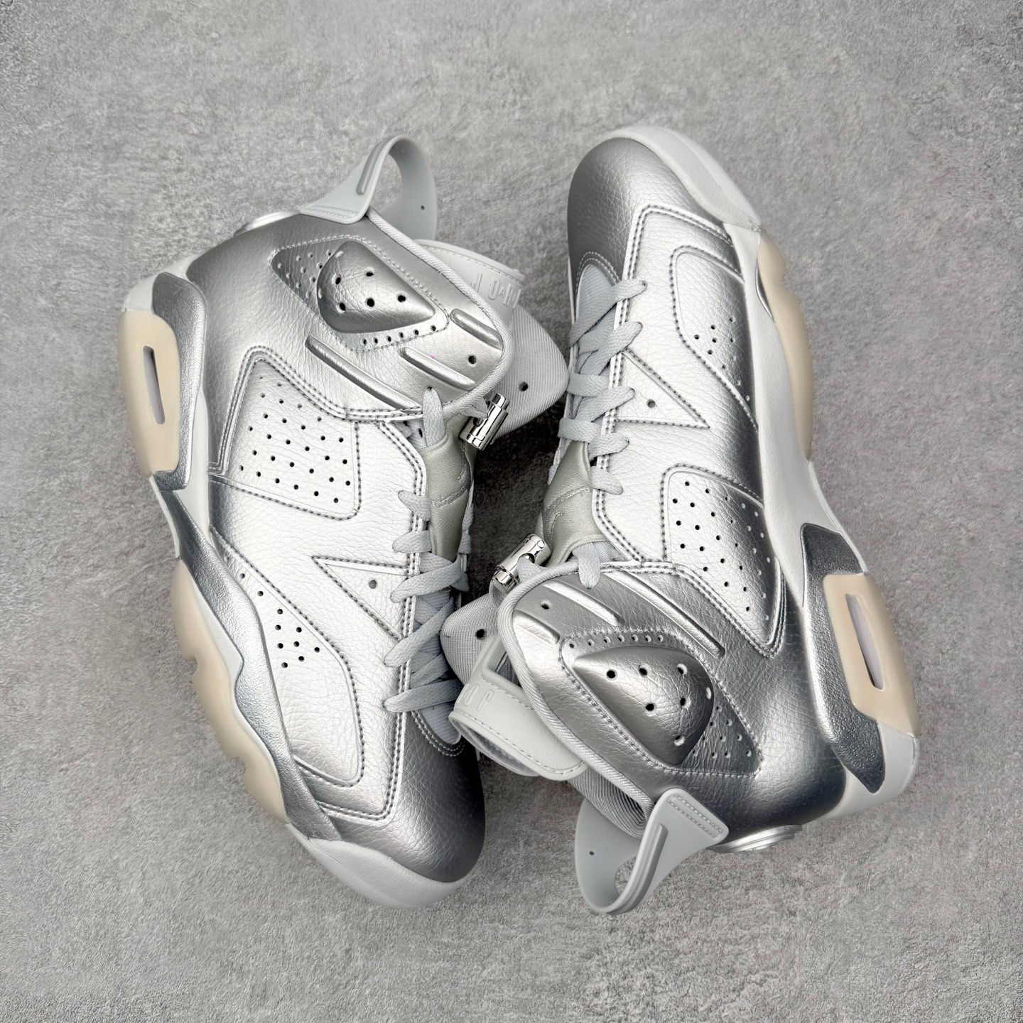 ＃ 纯原 PSG x Air Jordan AJ6 Retro 联名银色 IQ5135-001 原楦原纸