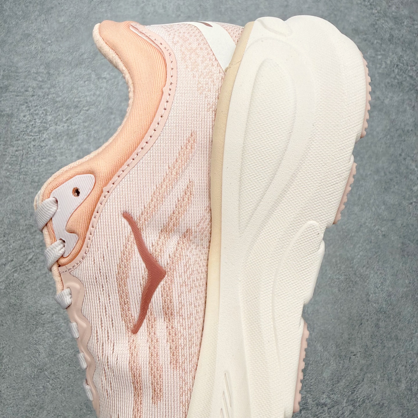 HOKA ONE ONE Bondi 9 WIDE 邦迪九代舒适防滑耐磨低帮休闲跑步鞋 HOKA ONE