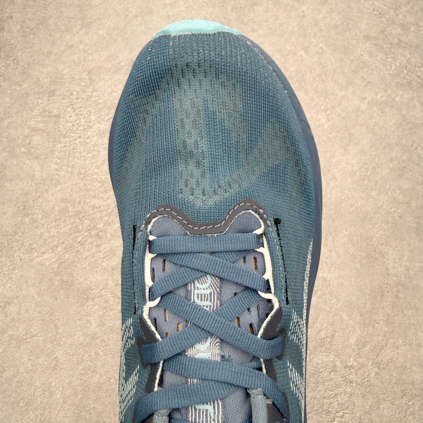 ＃XN ASICS NOVABLAST 5 舒适百搭低帮马拉松训练竞速跑步鞋 ASICS（亚瑟士）是日本