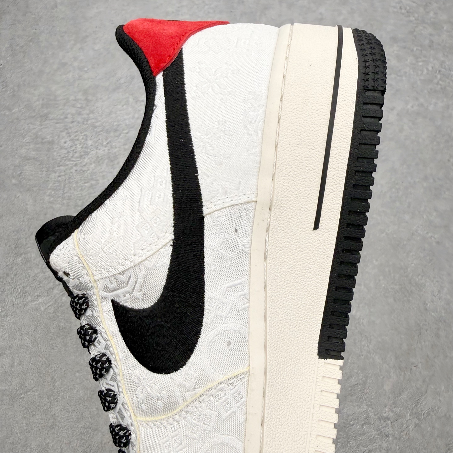 ＃特价福利‼️NK Air Force 1´07 Low 空军一号百搭休闲运动板鞋 DIY得物定制配色 
