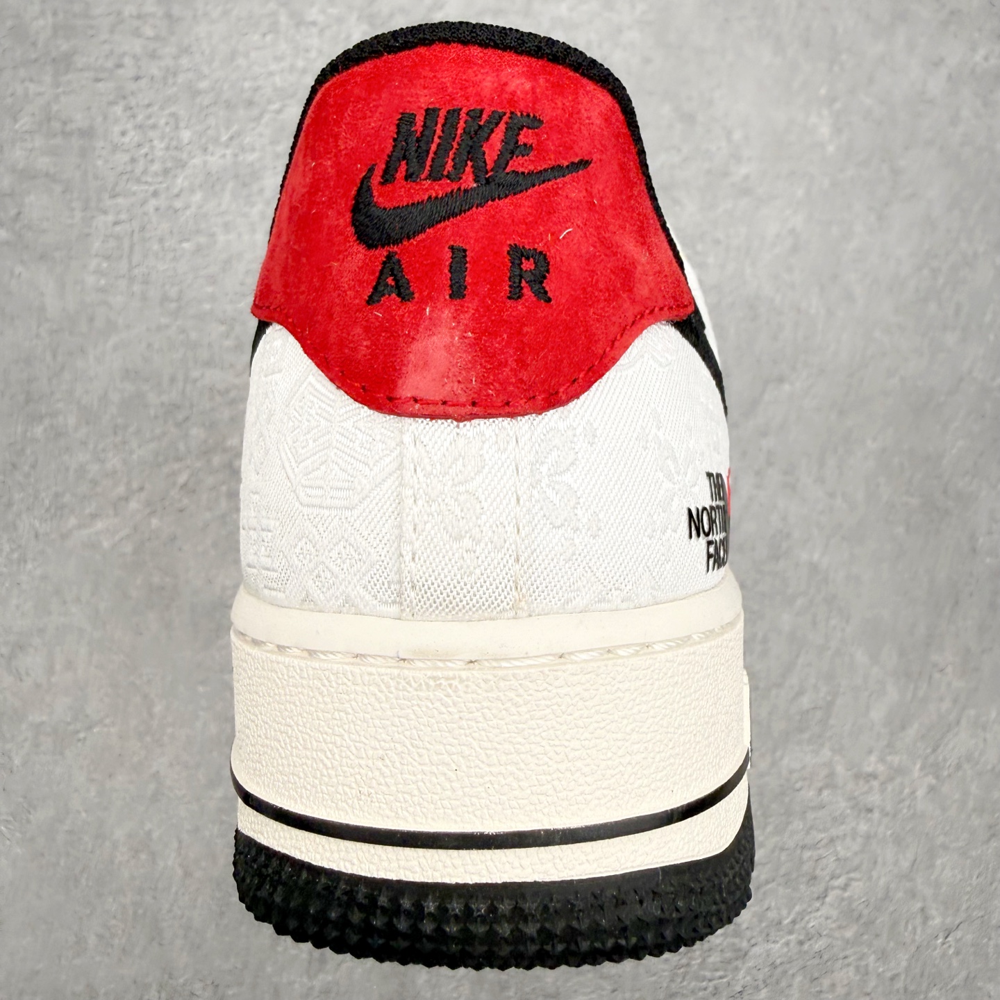 ＃特价福利‼️NK Air Force 1´07 Low 空军一号百搭休闲运动板鞋 DIY得物定制配色 