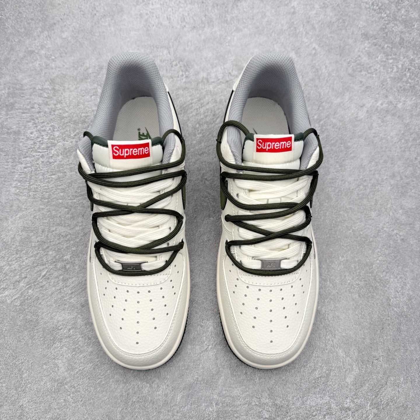 ＃特价福利‼️NK Air Force 1´07 Low 空军一号百搭休闲运动板鞋 DIY得物定制配色 