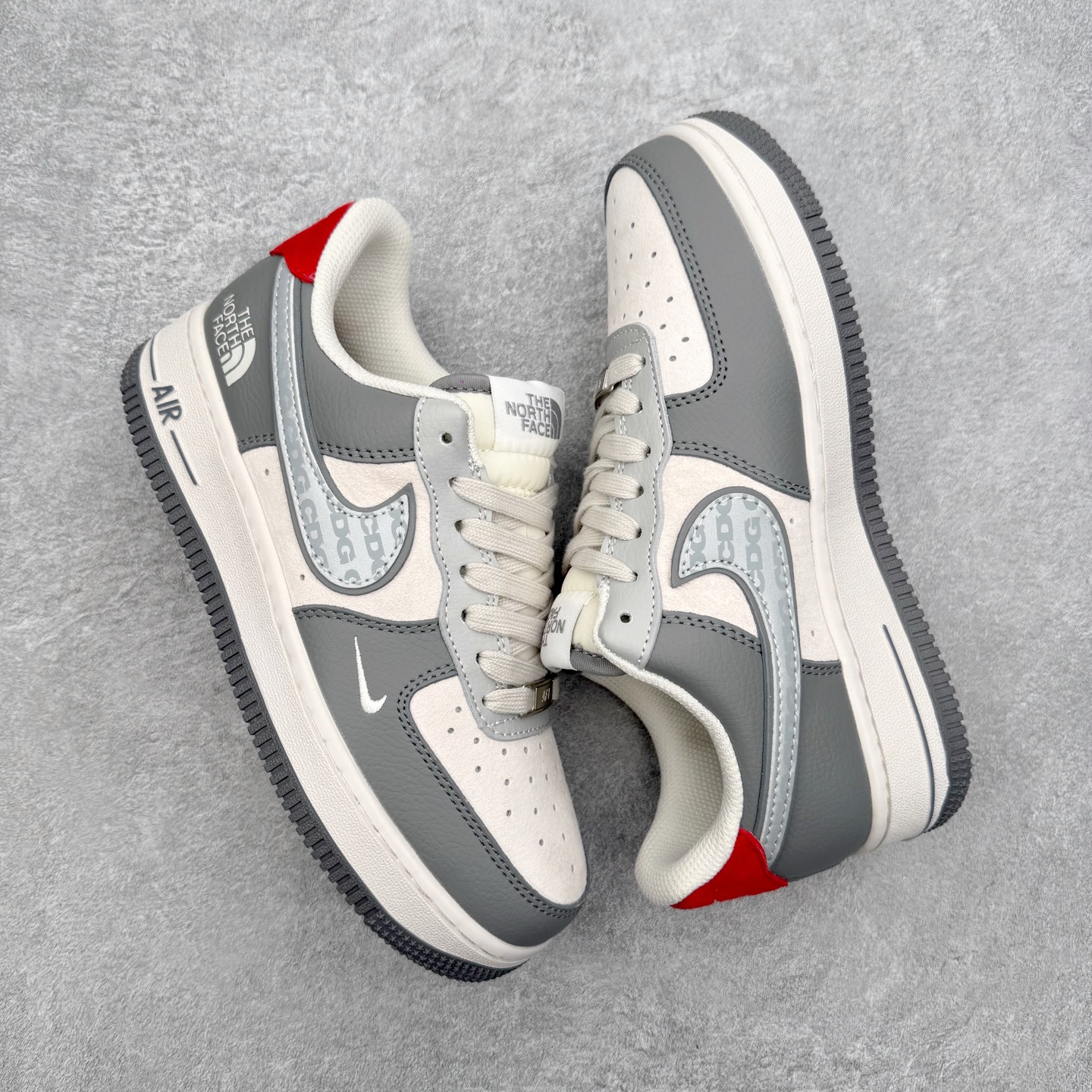 ＃特价福利‼️NK Air Force 1´07 Low 空军一号百搭休闲运动板鞋 DIY得物定制配色 