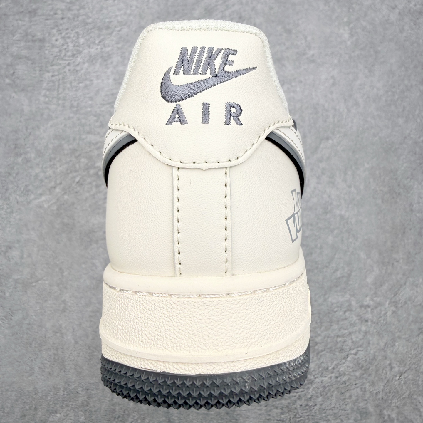 ＃特价福利‼️NK Air Force 1´07 Low 空军一号百搭休闲运动板鞋 DIY得物定制配色 