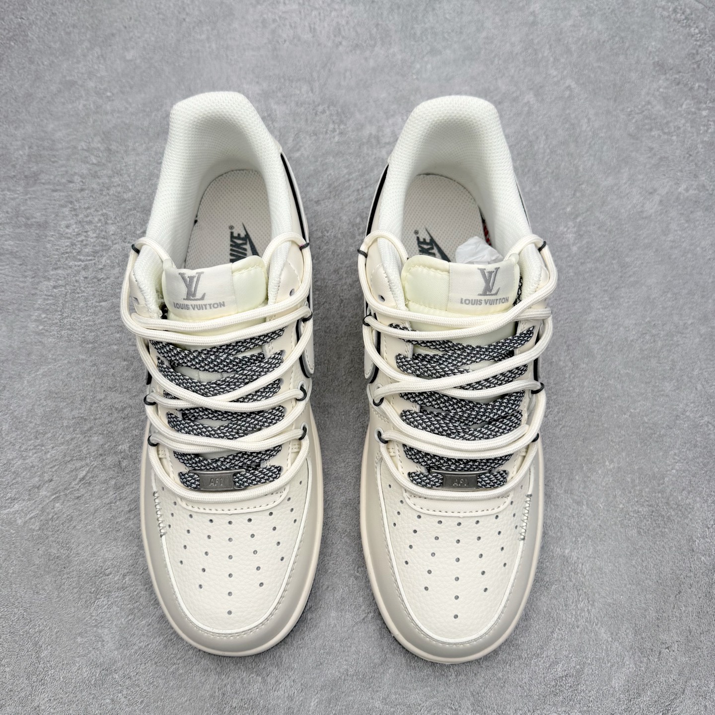 ＃特价福利‼️NK Air Force 1´07 Low 空军一号百搭休闲运动板鞋 DIY得物定制配色 
