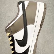 #YC纯原 NK Dunk Low 潮跃 DD1391-100 此款采用经典的黑白基底,在这之上,泼墨的 #YC纯原 NK Dunk Low 潮跃 DD1391-100 此款采用经典的黑白基底,在这之上,泼墨的