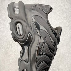 #纯原 NK Air Max Plus TN 气垫复古慢跑鞋 全黑款 -050一、基础信息• 俗称:TN #纯原 NK Air Max Plus TN 气垫复古慢跑鞋 全黑款 -050一、基础信息• 俗称:TN