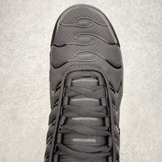 #纯原 NK Air Max Plus TN 气垫复古慢跑鞋 全黑款 -050一、基础信息• 俗称:TN #纯原 NK Air Max Plus TN 气垫复古慢跑鞋 全黑款 -050一、基础信息• 俗称:TN