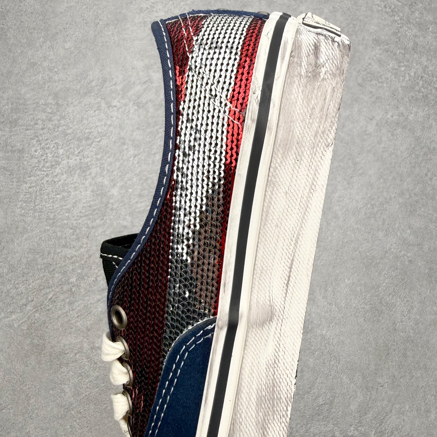 Vans Premium LX Authentic 44“Charms” 复古亮片做旧泼墨鞋身麂皮拼接渐