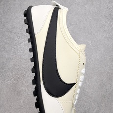 NK Moon Shoe OG SP复古登月华夫鞋一、基础型号信息• 官方名称:Nike Moon Sh NK Moon Shoe OG SP复古登月华夫鞋一、基础型号信息• 官方名称:Nike Moon Sh