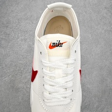 NK Moon Shoe OG SP复古登月华夫鞋一、基础型号信息• 官方名称:Nike Moon Sh NK Moon Shoe OG SP复古登月华夫鞋一、基础型号信息• 官方名称:Nike Moon Sh