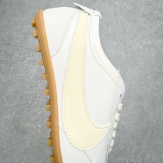 NK Moon Shoe OG SP复古登月华夫鞋一、基础型号信息• 官方名称:Nike Moon Sh NK Moon Shoe OG SP复古登月华夫鞋一、基础型号信息• 官方名称:Nike Moon Sh