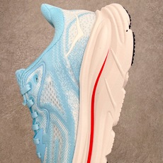 HOKA ONE ONE Clifton 克里夫顿10代专业性能减震公路跑步鞋 轻盈透气的针织网面和纱线 HOKA ONE ONE Clifton 克里夫顿10代专业性能减震公路跑步鞋 轻盈透气的针织网面和纱线